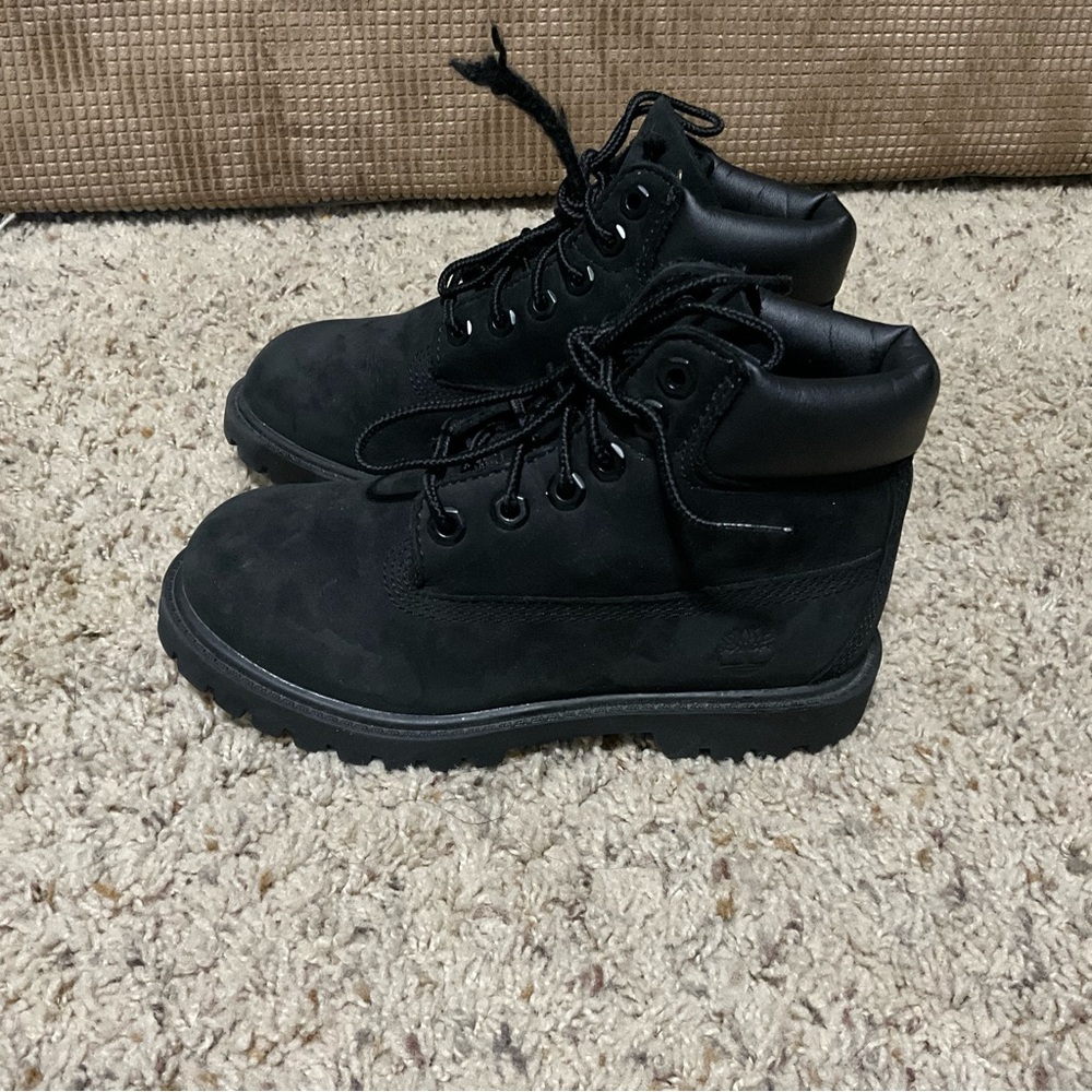 Timberland Kids Black Leather Boots - Picture 11 of 12